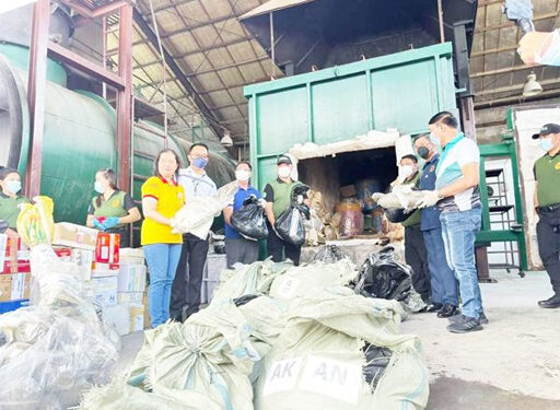 菲緝毒署銷毀90 億比索的沙霧