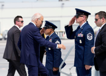 拜登總統新冠病毒檢測呈陽性