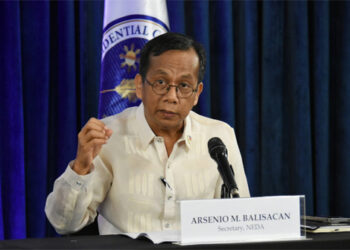 政府：貧窮和食物門檻非預算指導