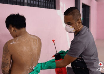 奎松市監獄開展大規模疥瘡治療