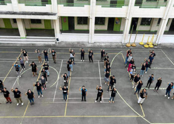 奎松市教師支持加薪運動