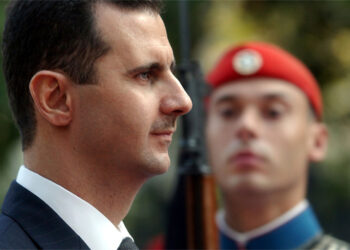 13年內戰 阿薩德王朝結束