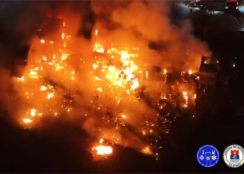 通多火災   摧毀30棟房屋