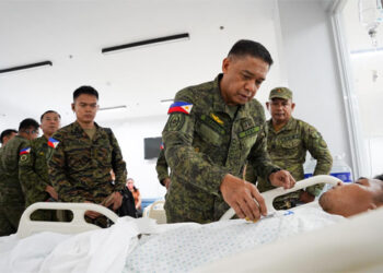 菲參謀長探望巴西蘭受傷士兵