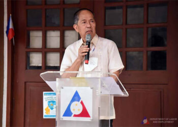 勞動市場擴大 就業率至 95.7%