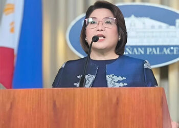 總統府：每位官員都要照鏡子