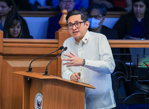 議員:全國510萬學生在過道上課