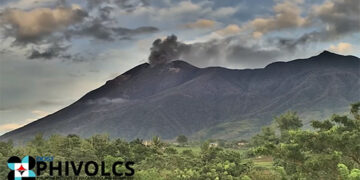 坎拉翁火山今日兩次噴發火山灰