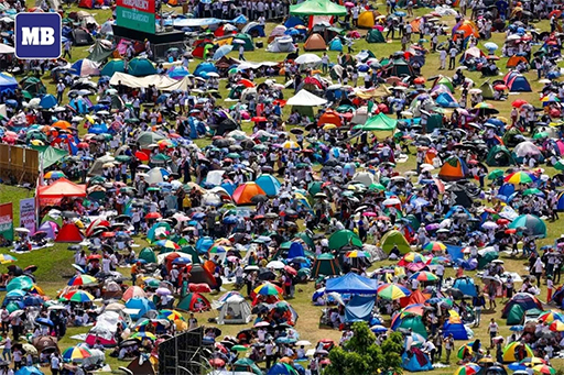 反腐遊行 政府無視要求總統辭職