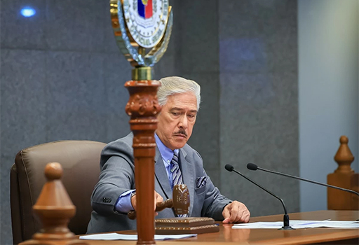 参院会期延长 以便通过预算