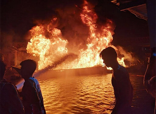 三寶顏市兩船起火　三人受傷