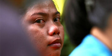 垃圾山塌　四亡30多人失蹤