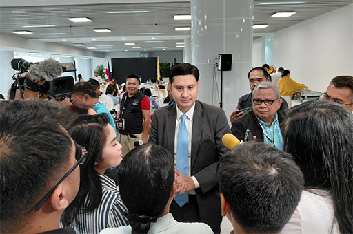 無視高院裁決　繼續快速彈劾