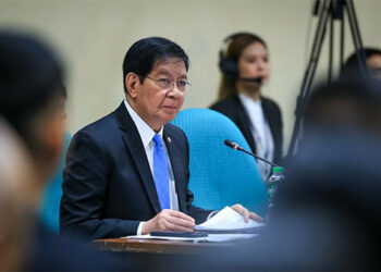 拉克森：島民受苦　辯論無益