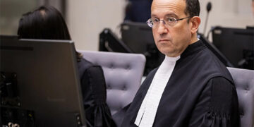 辯護律師：馬科斯試圖抹殺杜特地