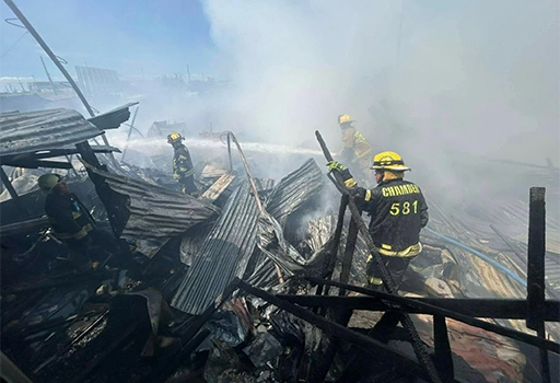 巴科洛德市火災　毀房29棟