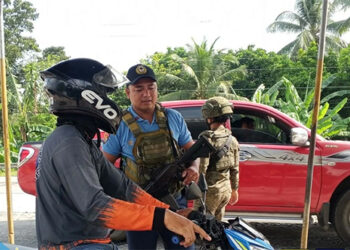 一當舖1300萬珠寶被搶　警方追捕