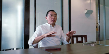 電費收費不公　議員亞瑟抨擊