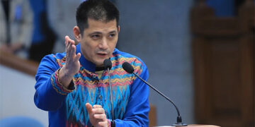 參議員帕迪拉否認幫助巴托逃跑