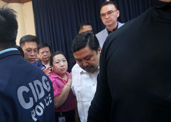 參議員金戈伊·埃斯特拉達被捕